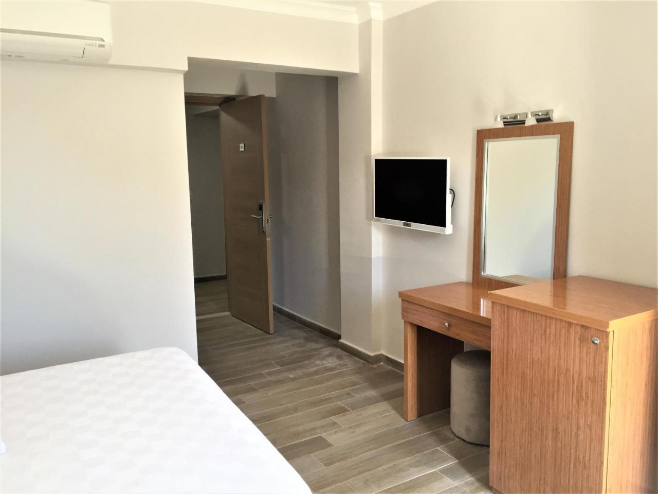 Dikelya Hotel Dikili Exteriör bild